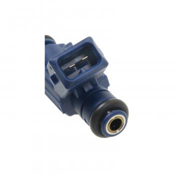 2006 Porsche Cayenne Fuel Injector Standard Motor Products FJ870 image 2 of 3