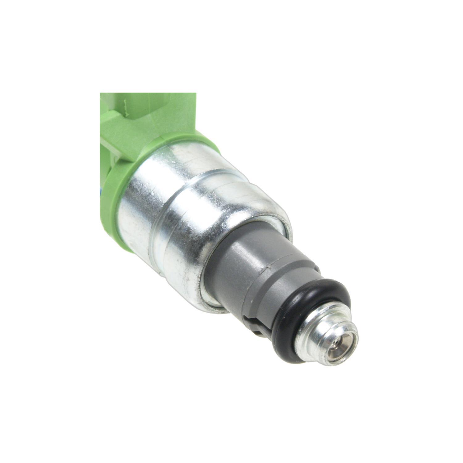 Standard Motor Products FJ913 - Fuel Injector Standard Motor Products FJ913 Fuel Injector product image 1 of 3