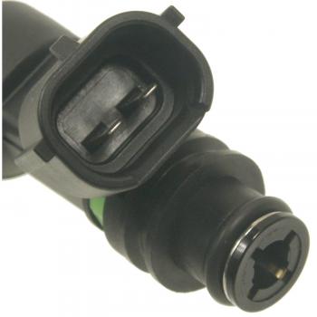 2008 Suzuki Grand Vitara Fuel Injector Standard Motor Products FJ966 image 2 of 3