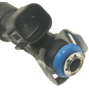 2008 GMC Canyon Fuel Injector Standard Motor Products FJ979 image 2 of 3