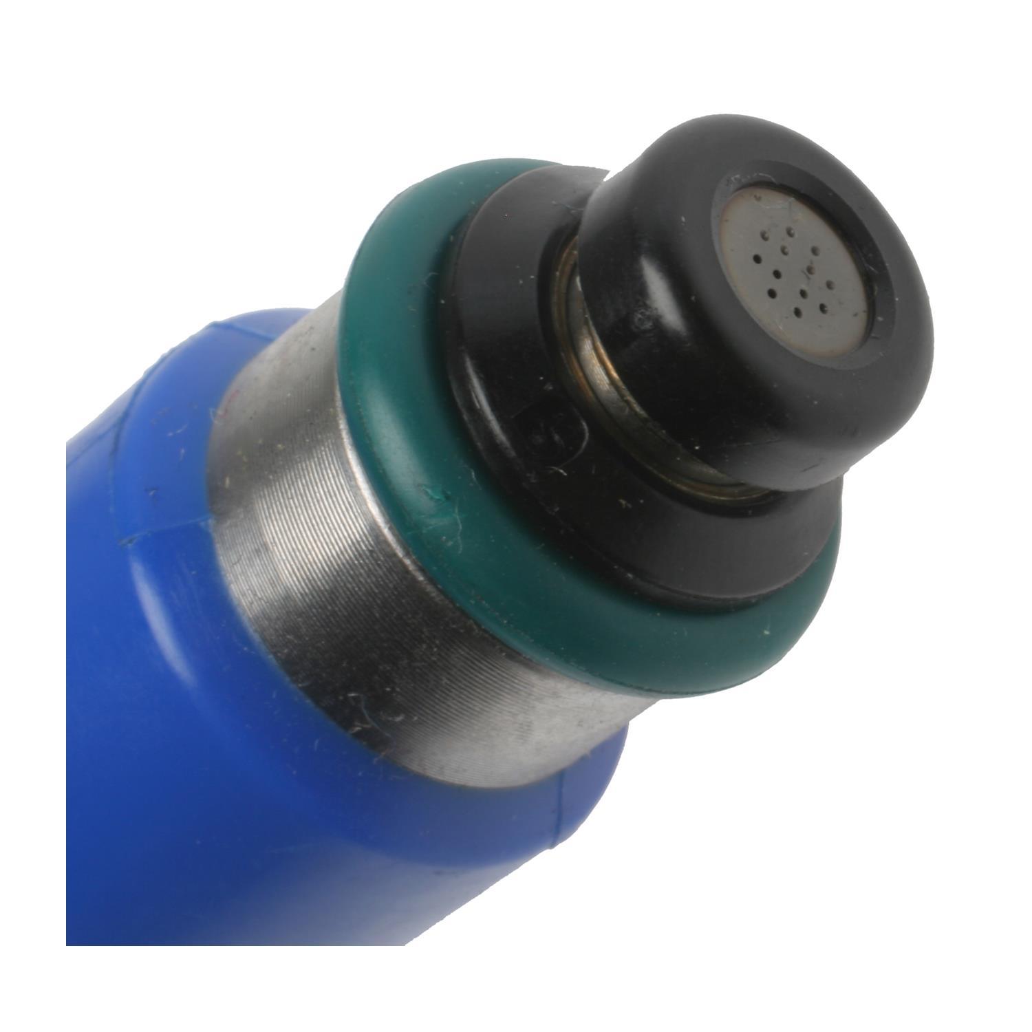 Standard Motor Products FJ983 - Fuel Injector Standard Motor Products FJ983 Fuel Injector product image 1 of 3