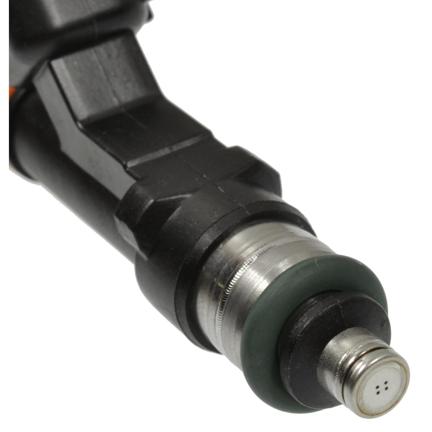 Standard Motor Products FJ993 - Fuel Injector Standard Motor Products FJ993 Fuel Injector product image 1 of 3