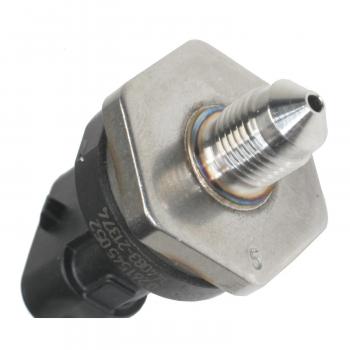 2009 GMC Acadia Fuel Pressure Sensor At Fuel Rail Standard Motor Products FPS3 image 1 of 3