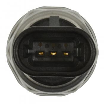2015 Cadillac SRX Fuel Pressure Sensor At Fuel Rail Standard Motor Products FPS38 image 3 of 3