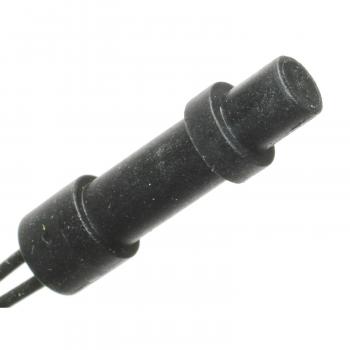 2005 Kia Sedona Fuel Temperature Sensor Standard Motor Products FTS102 image 1 of 3