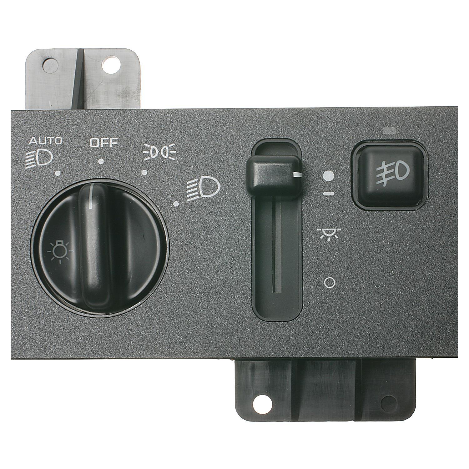 Standard Motor Products HLS1004 - Headlight Switch Standard Motor Products HLS1004 Headlight Switch product image 1 of 3