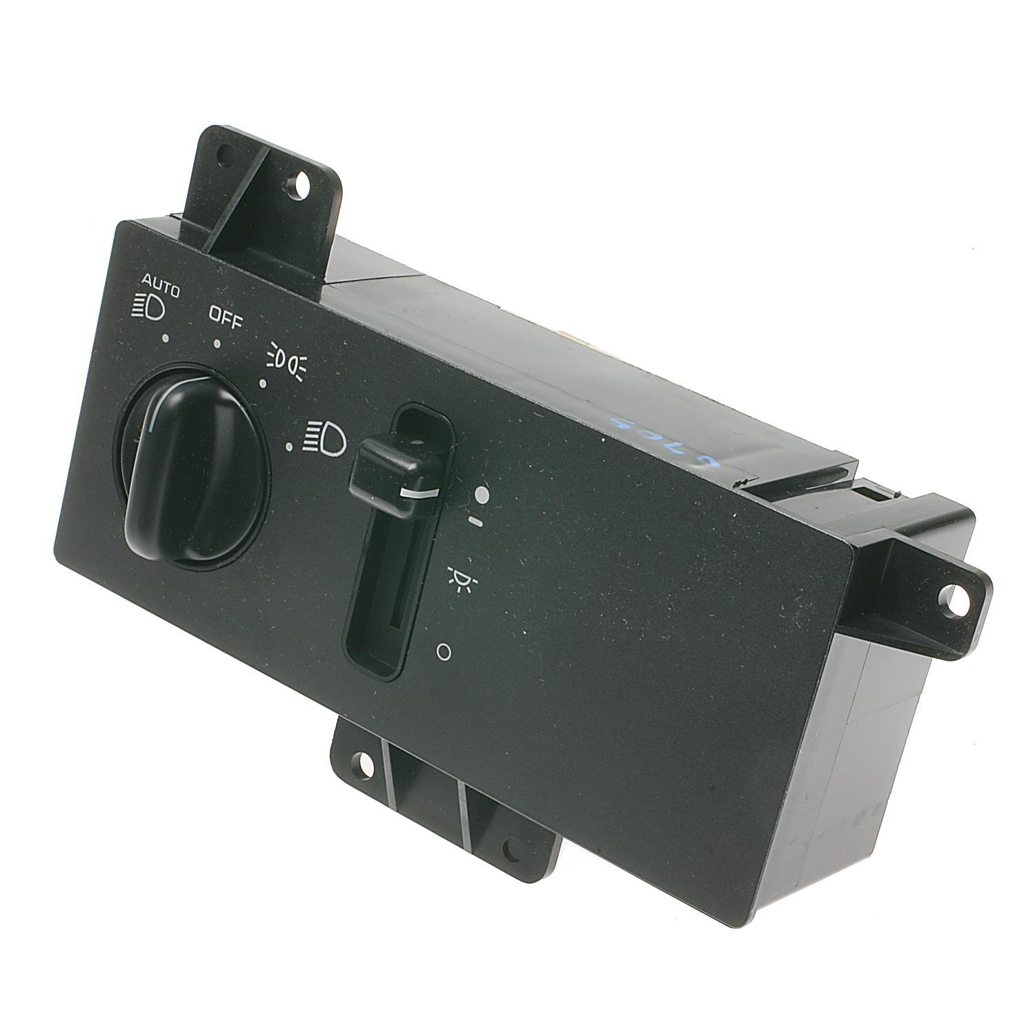 Standard Motor Products HLS1005 - Headlight Switch Standard Motor Products HLS1005 Headlight Switch product image 2 of 3