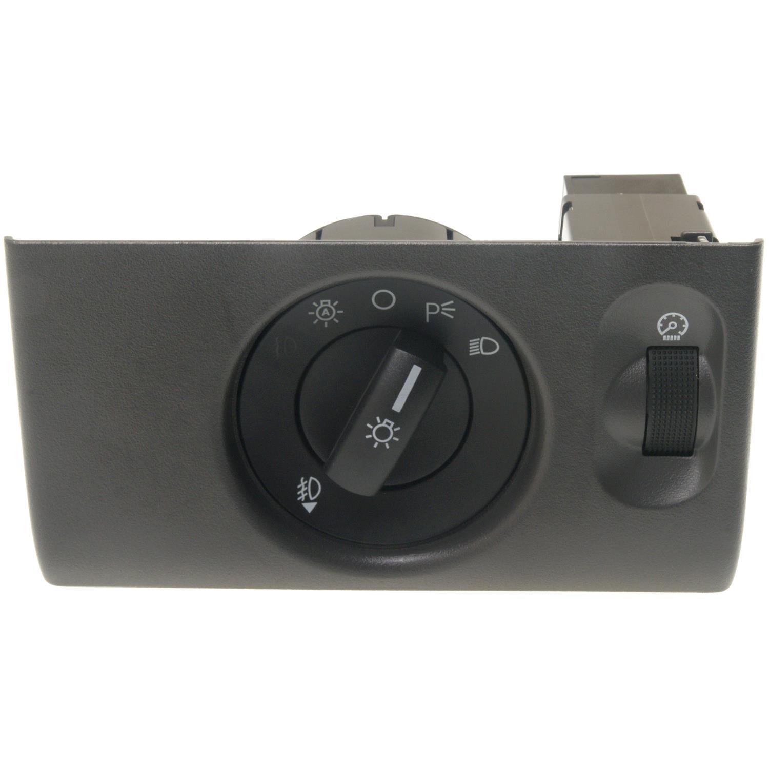 Standard Motor Products HLS1134 - Headlight Switch Standard Motor Products HLS1134 Headlight Switch product image 2 of 3