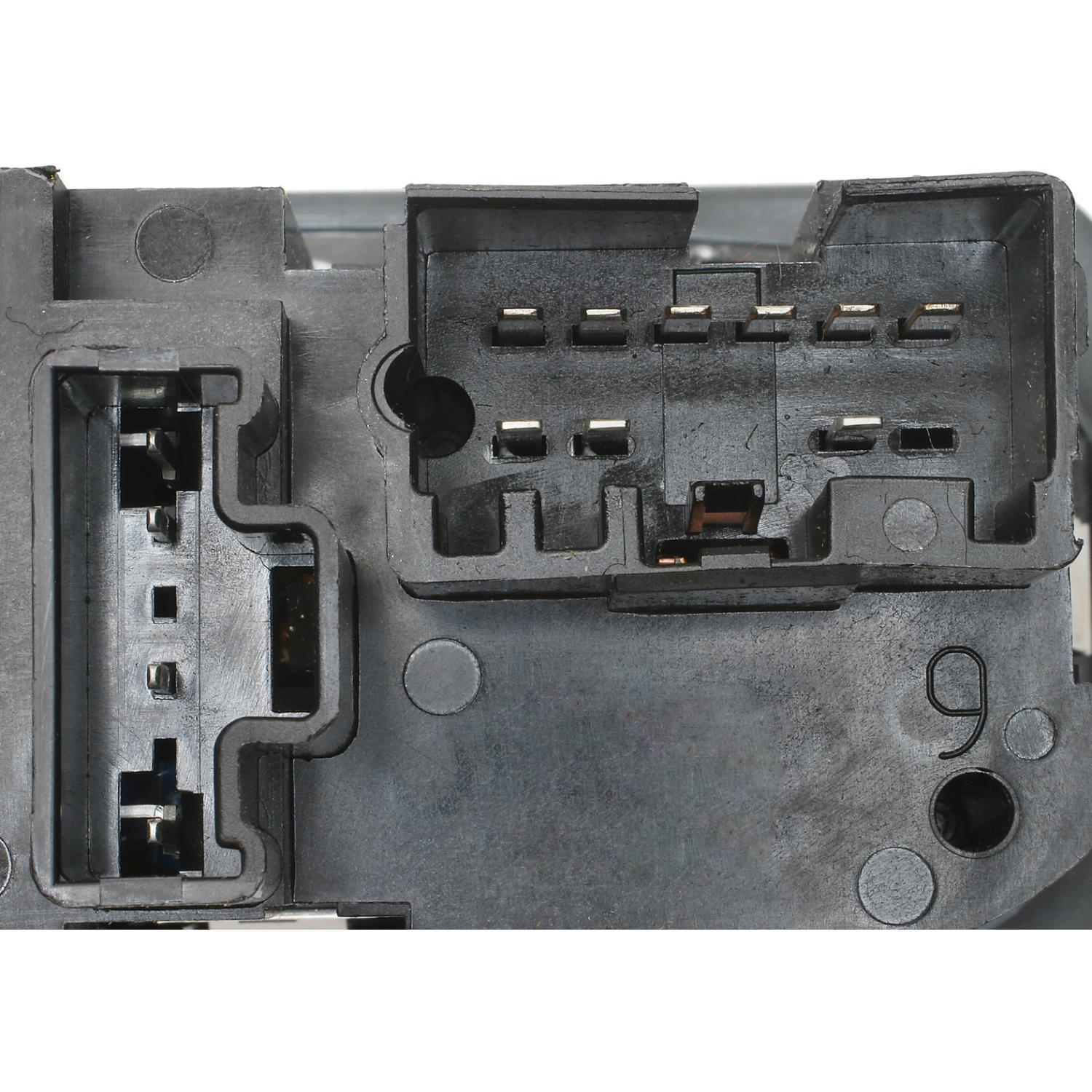Standard Motor Products HLS1242 - Headlight Switch Standard Motor Products HLS1242 Headlight Switch product image 3 of 3