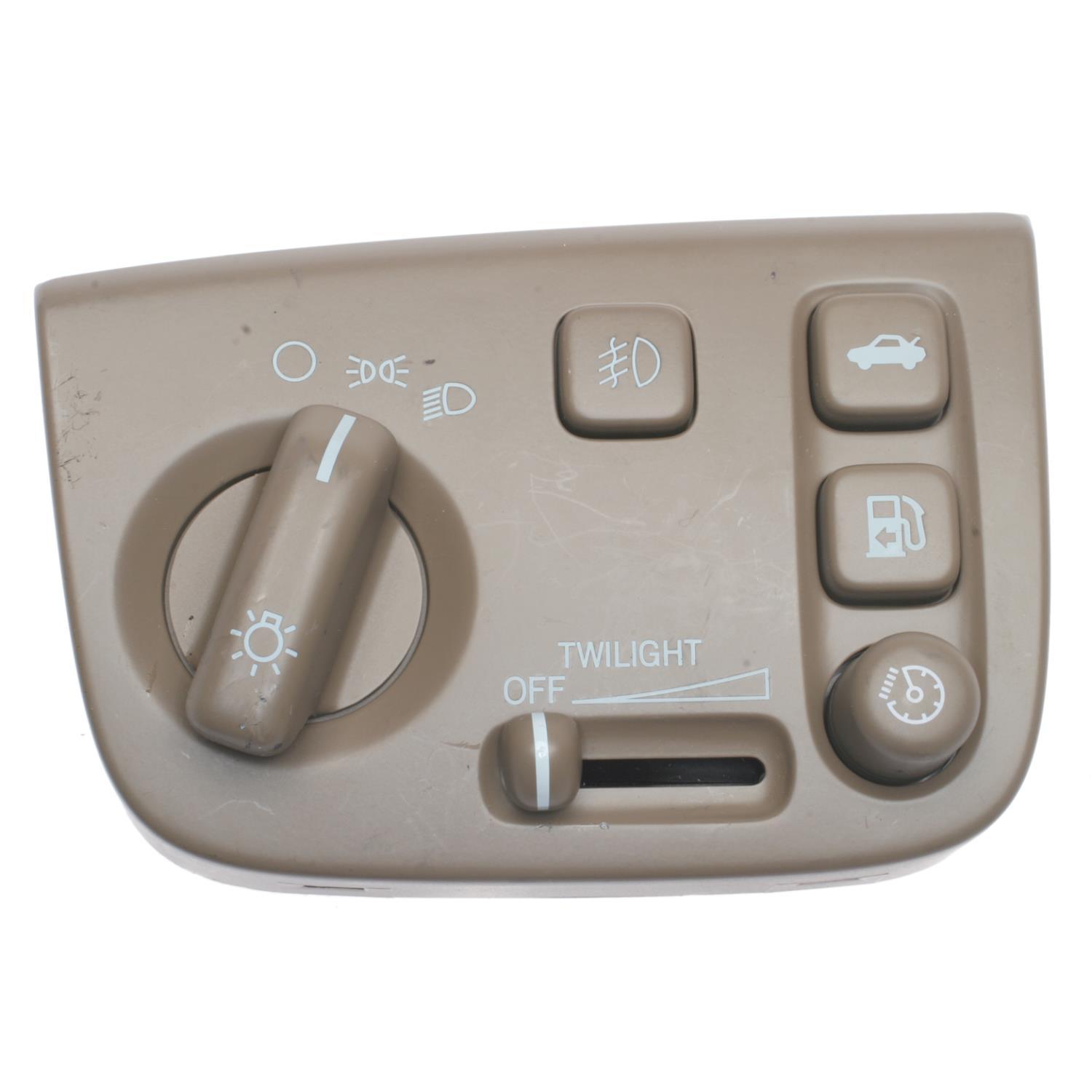 Standard Motor Products HLS1247 - Headlight Switch Standard Motor Products HLS1247 Headlight Switch product image 1 of 3