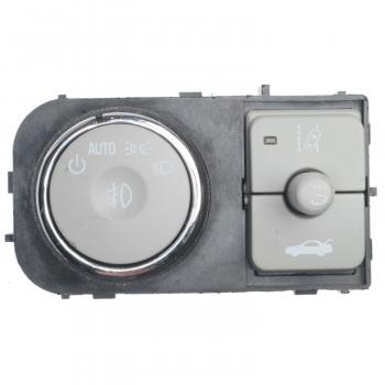 2009 Buick Lucerne Headlight Switch Standard Motor Products HLS1251 image 1 of 3