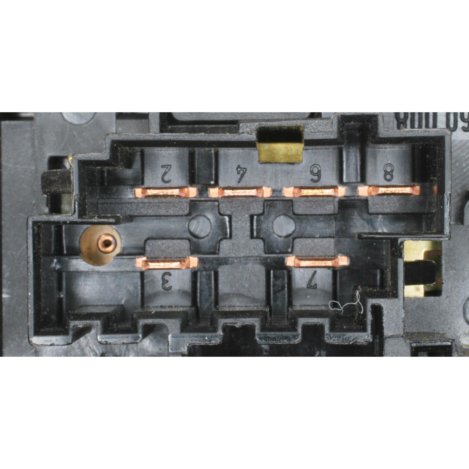 Standard Motor Products HLS1328 - Headlight Switch Standard Motor Products HLS1328 Headlight Switch product image 3 of 4