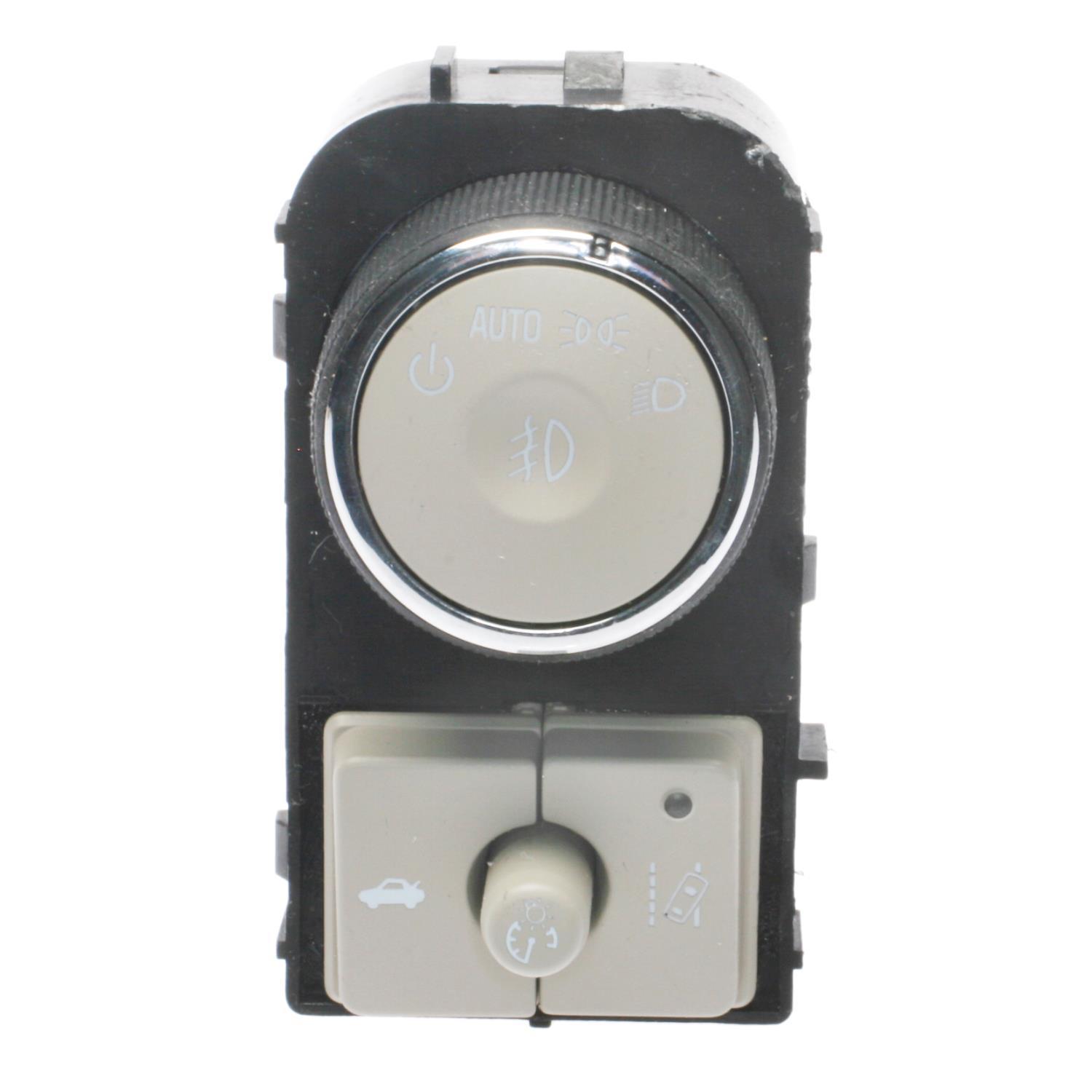 Standard Motor Products HLS1357 - Headlight Switch Standard Motor Products HLS1357 Headlight Switch product image 1 of 3