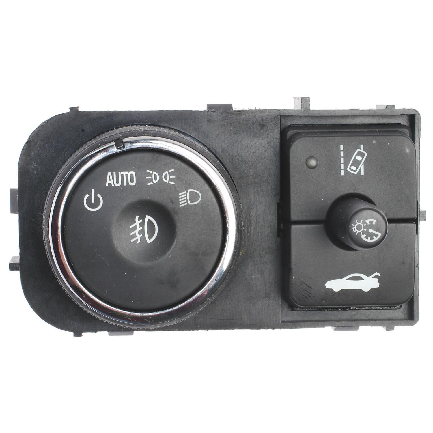 Standard Motor Products HLS1365 - Headlight Switch Standard Motor Products HLS1365 Headlight Switch product image 1 of 3