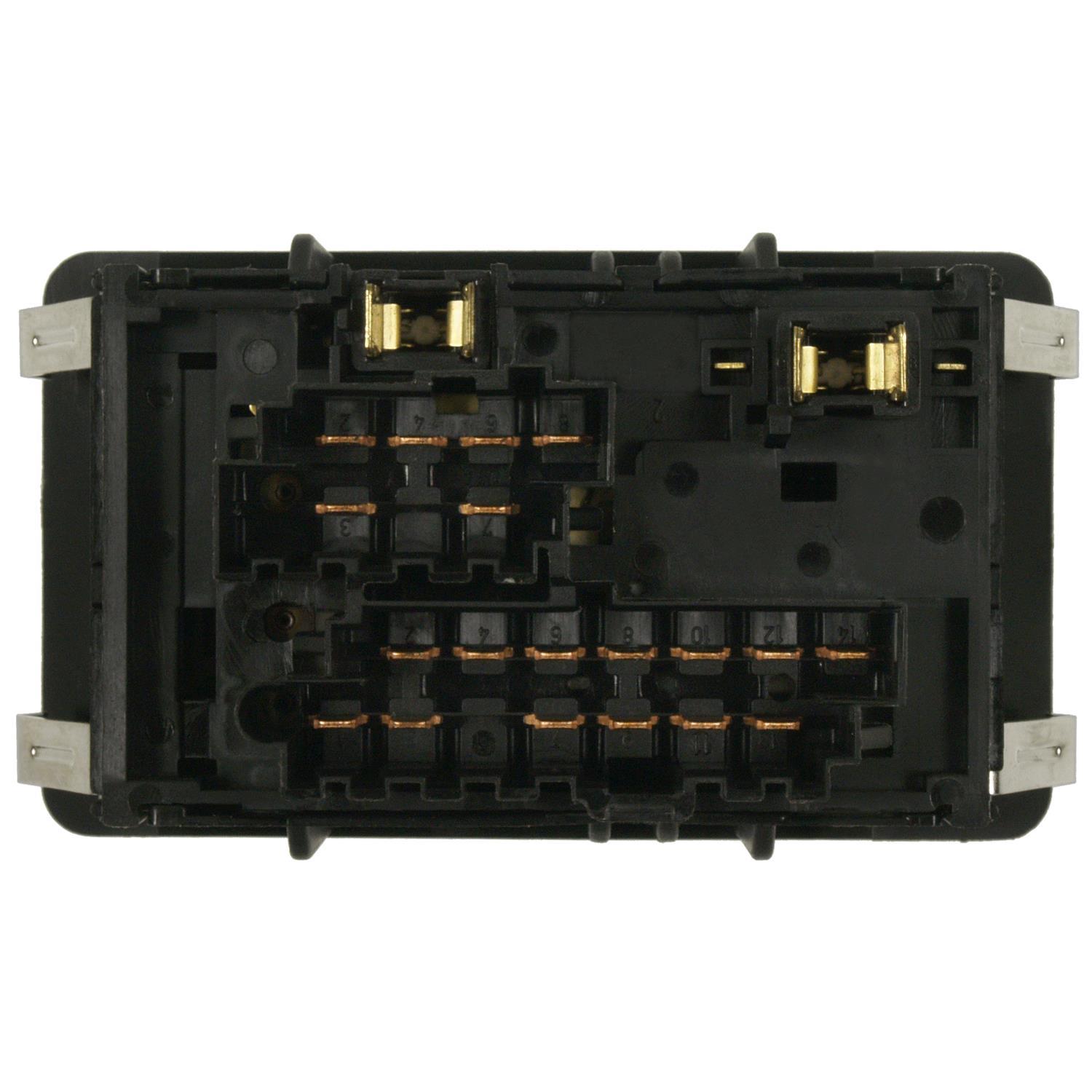 Standard Motor Products HLS1375 - Headlight Switch Standard Motor Products HLS1375 Headlight Switch product image 2 of 3