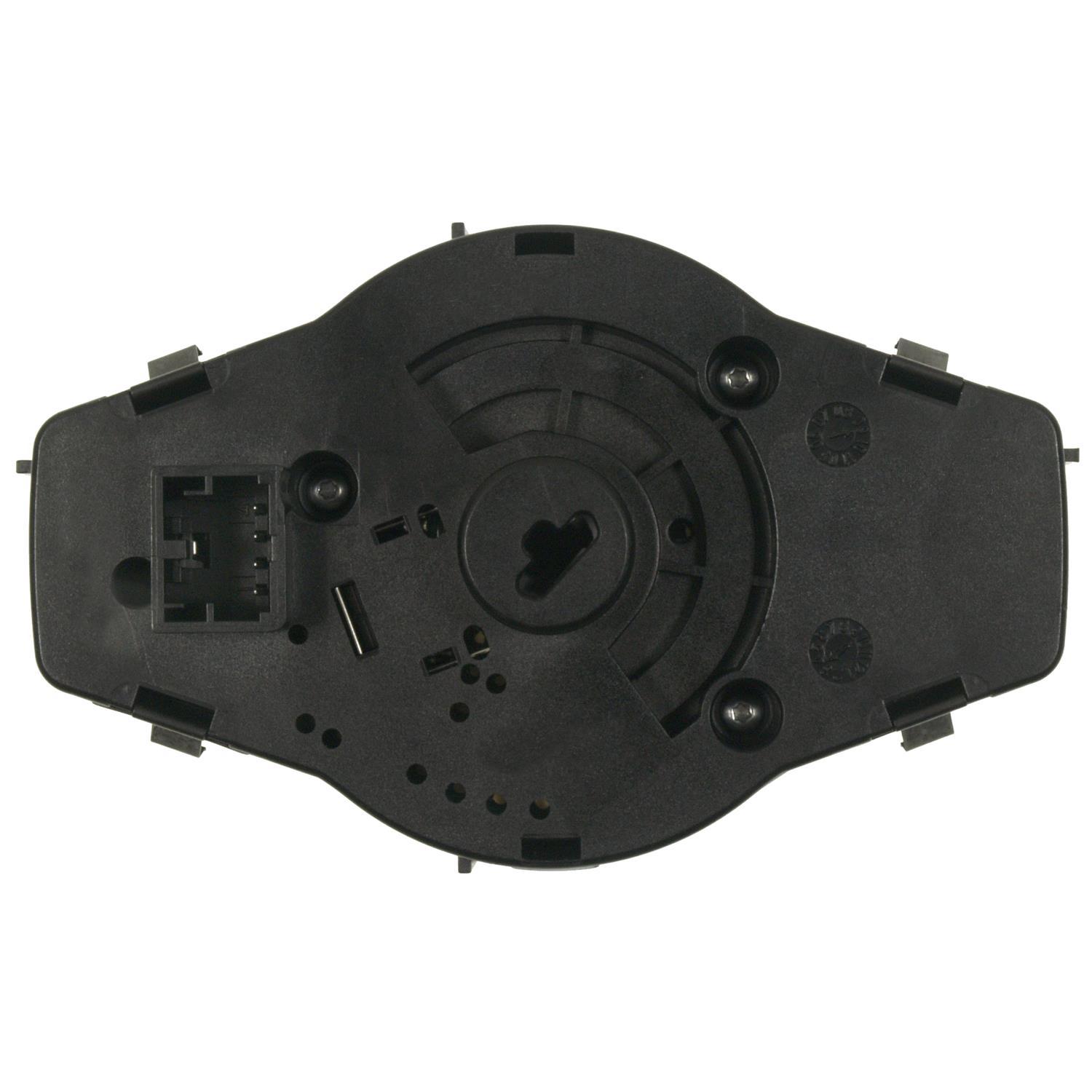 Standard Motor Products HLS1379 - Headlight Switch Standard Motor Products HLS1379 Headlight Switch product image 2 of 3