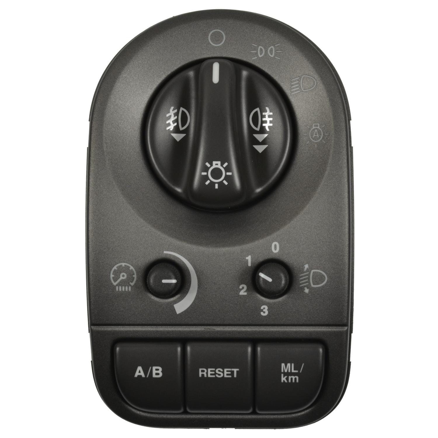 Standard Motor Products HLS1549 Headlight Switch product image 1 of 3