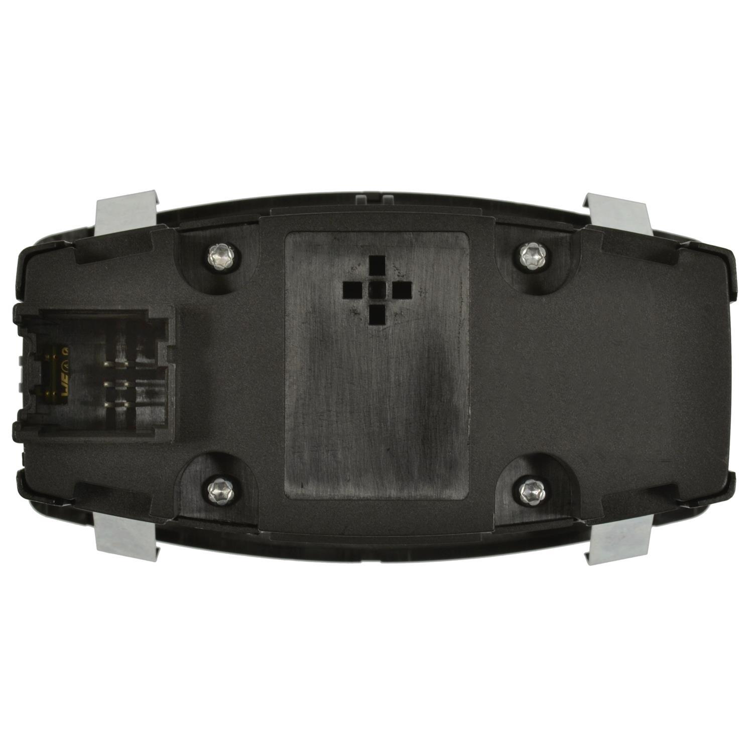 Standard Motor Products HLS1576 - Headlight Switch Standard Motor Products HLS1576 Headlight Switch product image 1 of 3