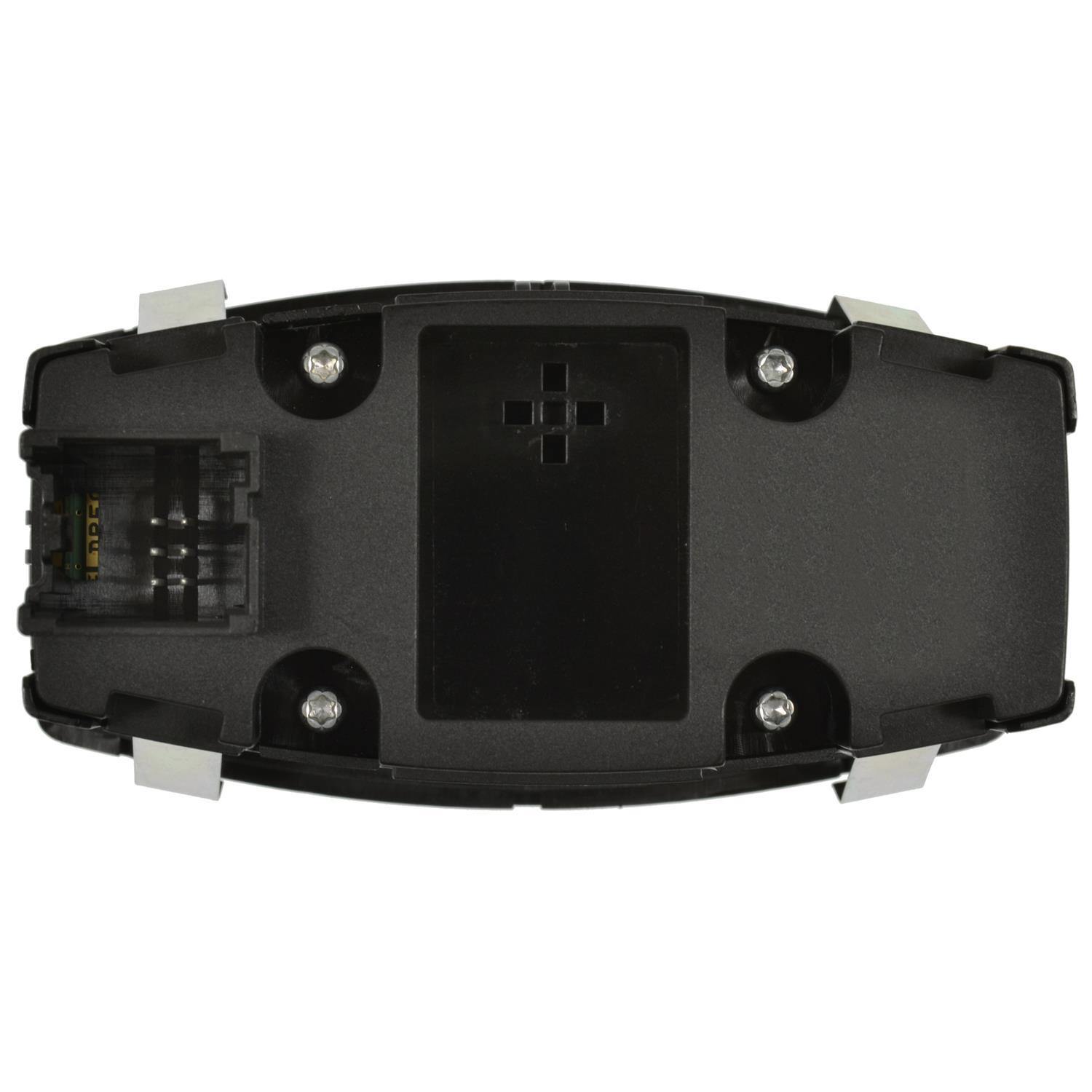 Standard Motor Products HLS1578 Headlight Switch product image 1 of 3