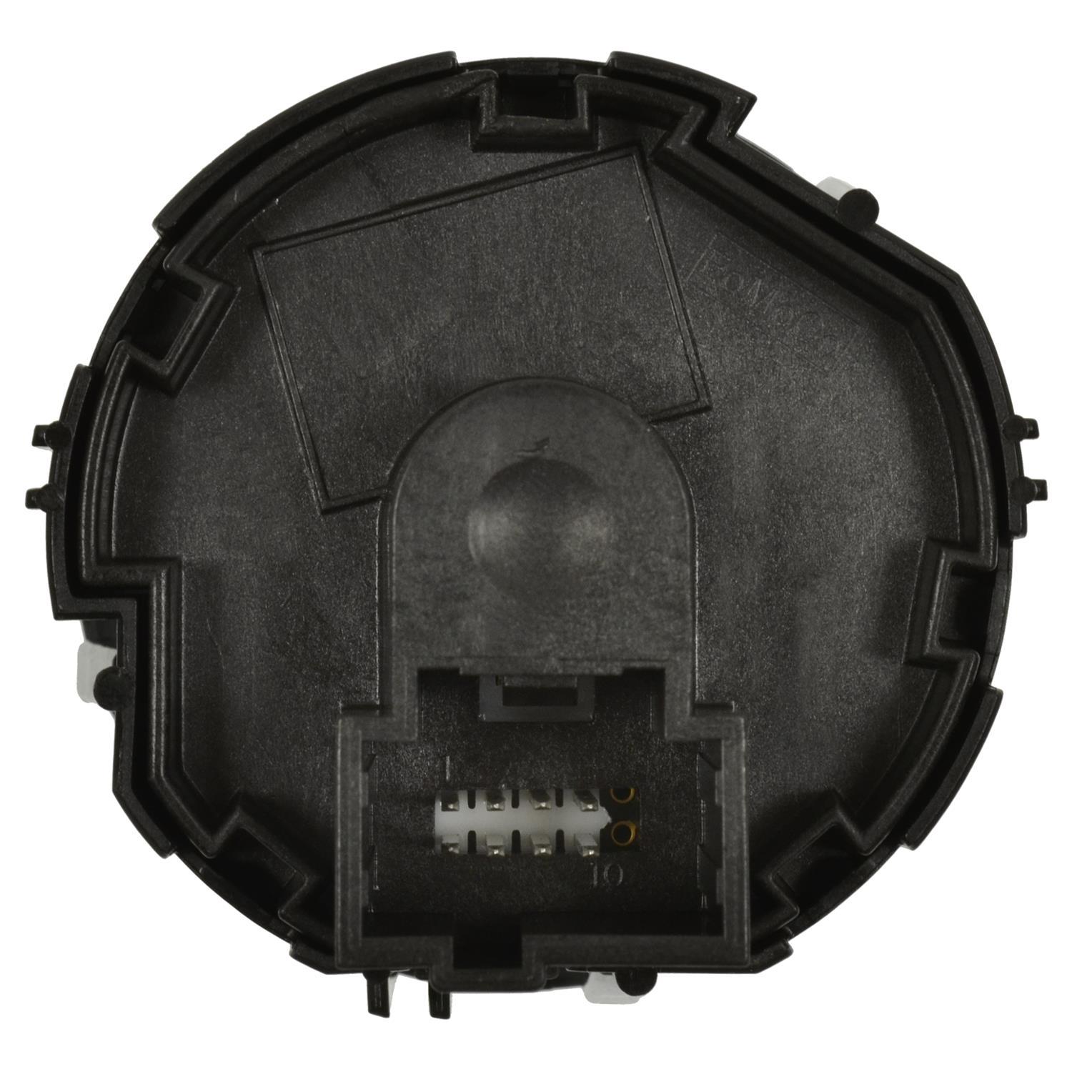 Standard Motor Products HLS1590 - Headlight Switch Standard Motor Products HLS1590 Headlight Switch product image 1 of 3