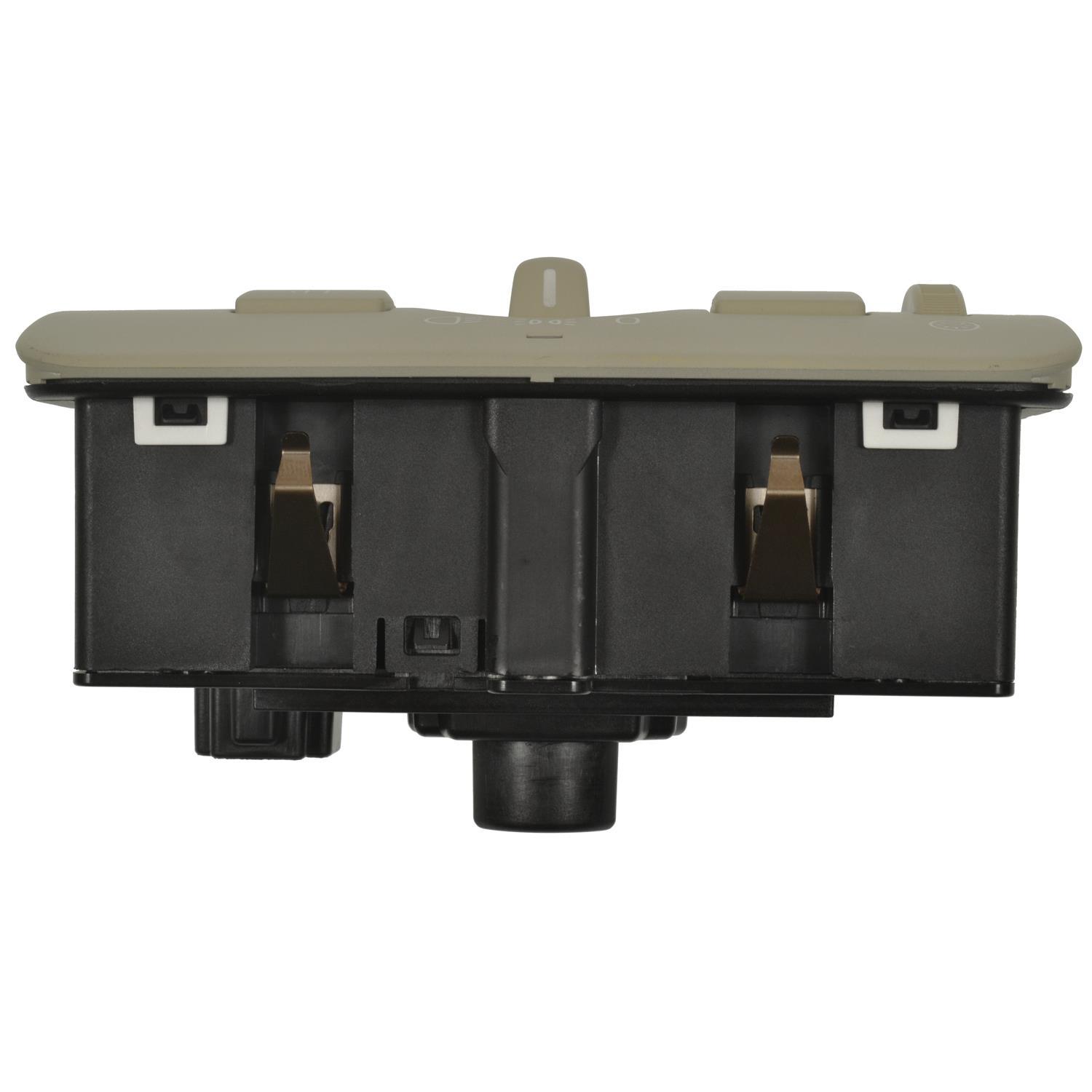 Standard Motor Products HLS1598 - Fuel Filler Door Switch Standard Motor Products HLS1598 Fog Light Switch product image 3 of 3