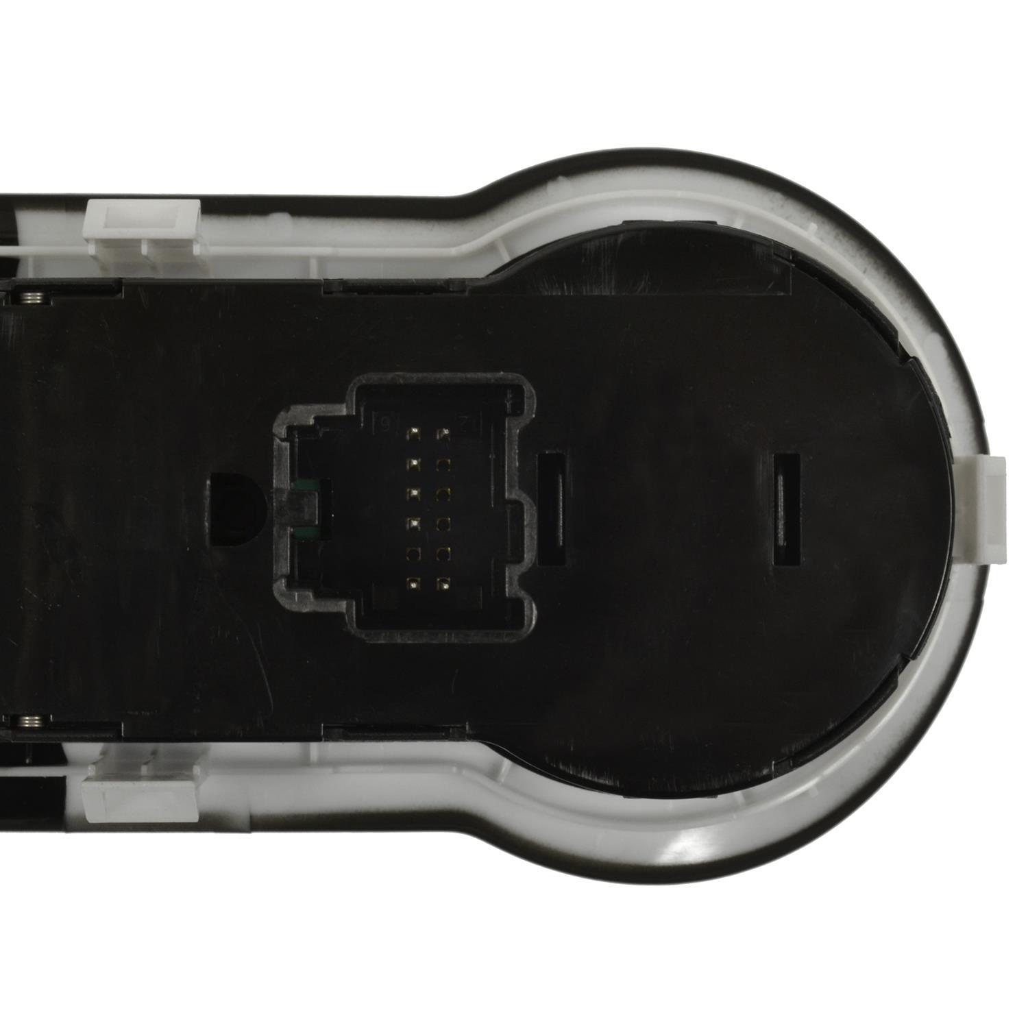 Standard Motor Products HLS1607 - Headlight Switch Standard Motor Products HLS1607 Fog Light Switch product image 1 of 3