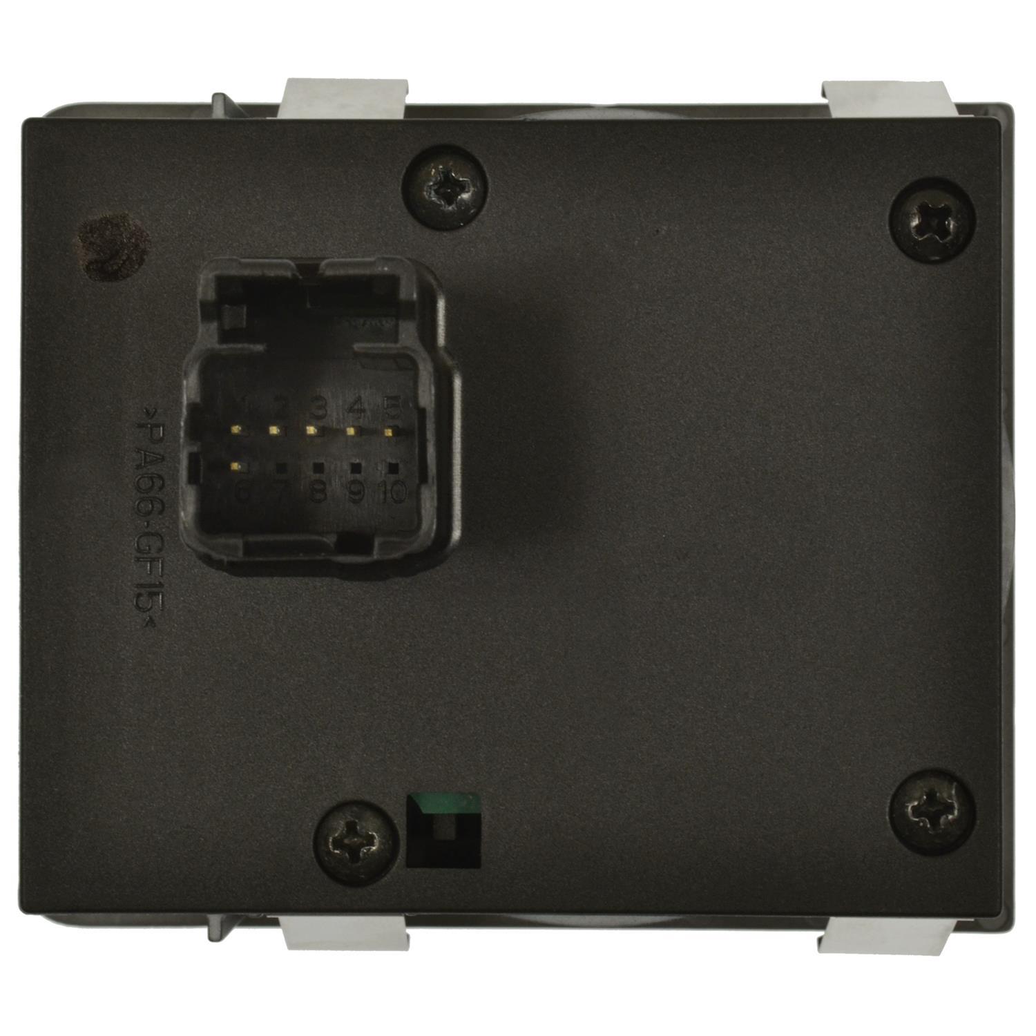 Standard Motor Products HLS1746 - Headlight Switch Standard Motor Products HLS1746 Headlight Switch product image 1 of 3