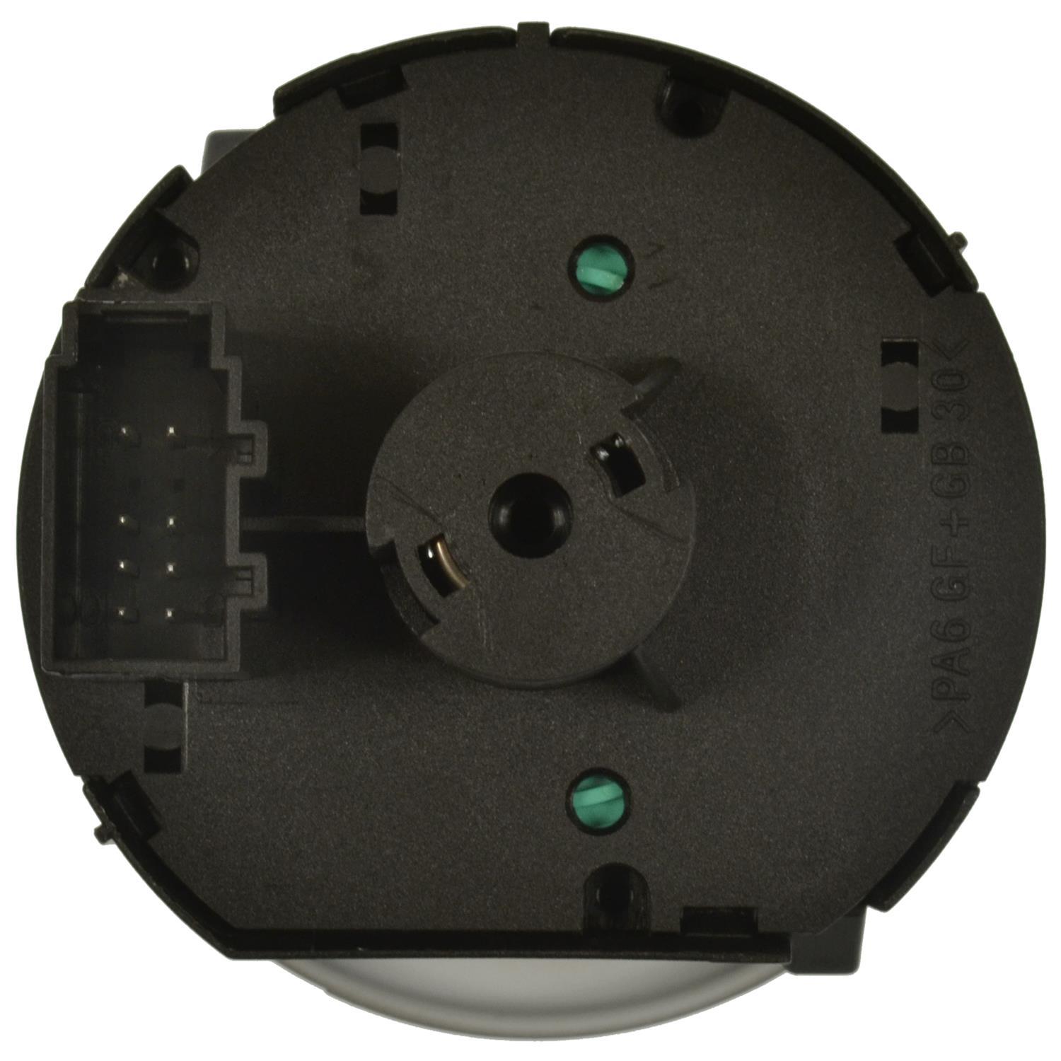 Standard Motor Products HLS1762 - Headlight Switch Standard Motor Products HLS1762 Headlight Switch product image 1 of 3