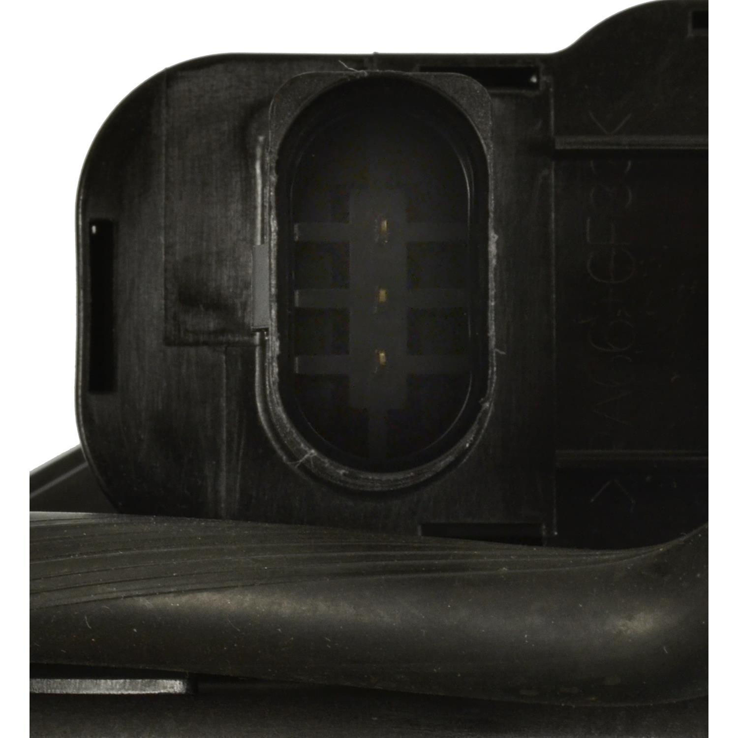 Standard Motor Products LDP45 - Evaporative Emissions System Leak Detection Pump Standard Motor Products LDP45 Evaporative Emissions System Leak Detection Pump product image 3 of 3