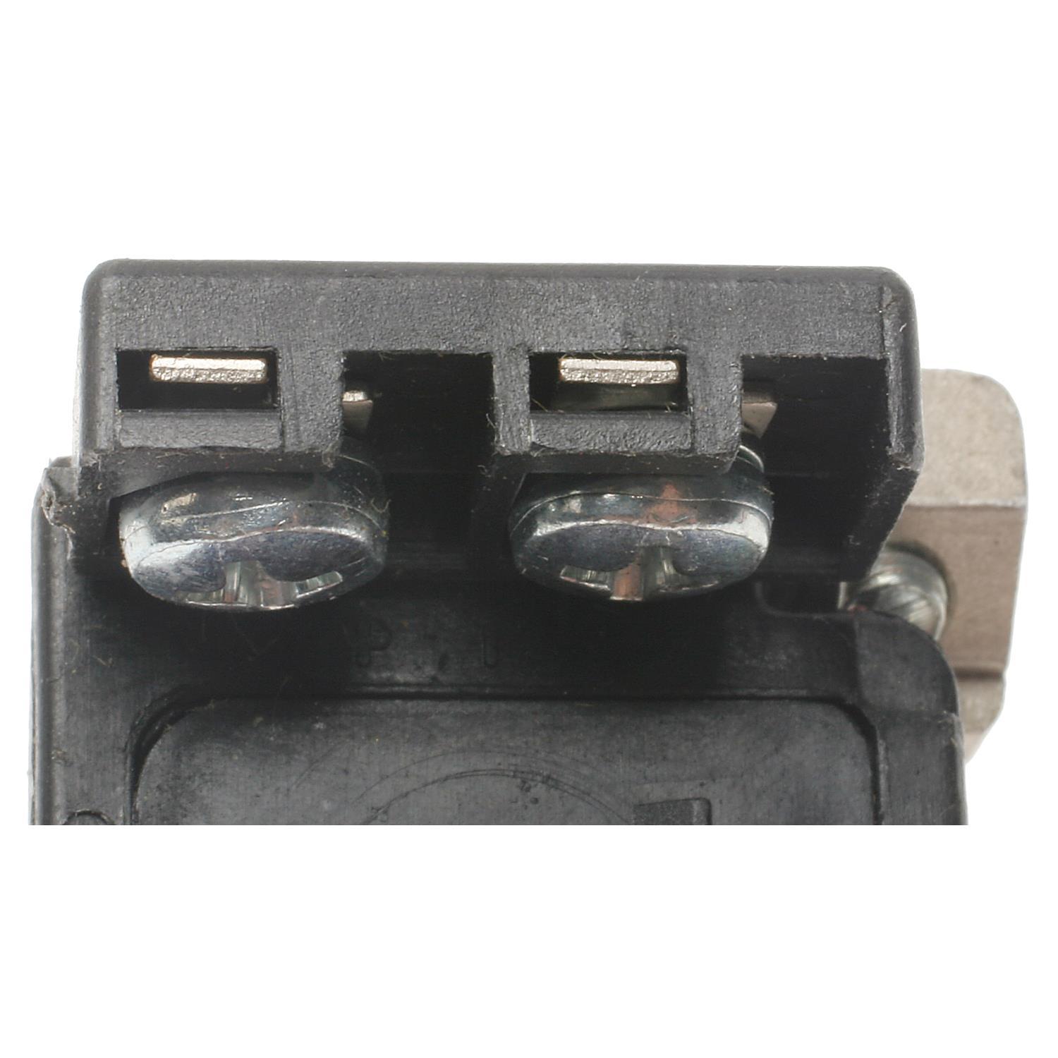 Standard Motor Products LX633 - Ignition Control Module Standard Motor Products LX633 Ignition Control Module product image 1 of 3