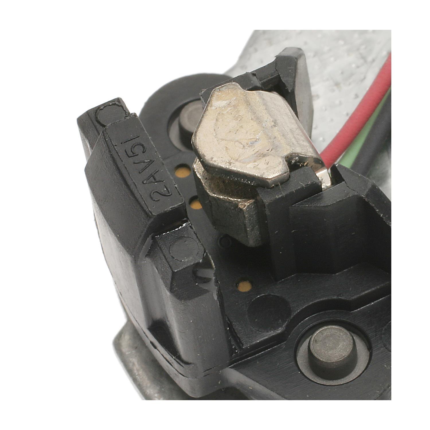 Standard Motor Products LX639 - Distributor Ignition Pickup Standard Motor Products LX639 Distributor Ignition Pickup product image 2 of 3