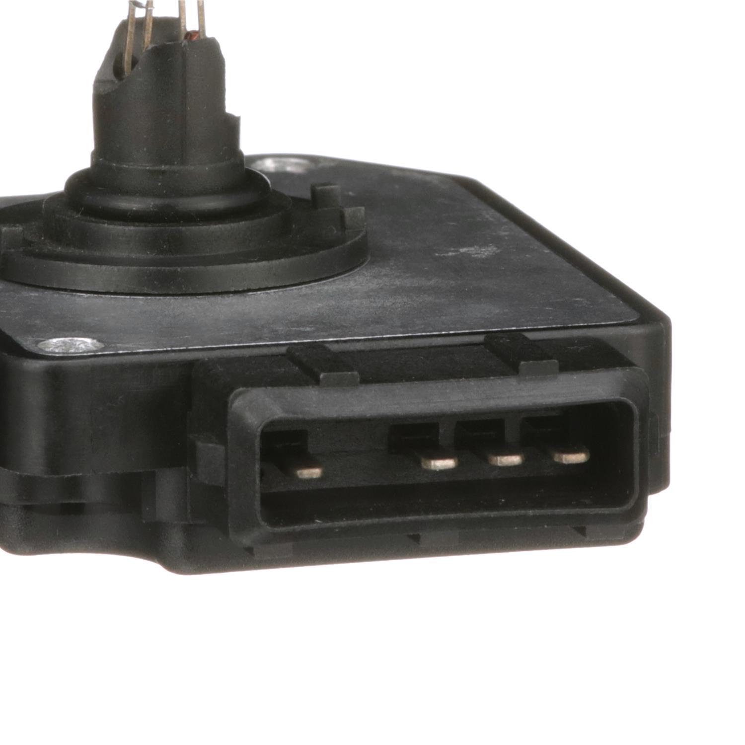 Standard Motor Products MAS0130 - Mass Air Flow Sensor Standard Motor Products MAS0130 Mass Air Flow Sensor product image 2 of 3