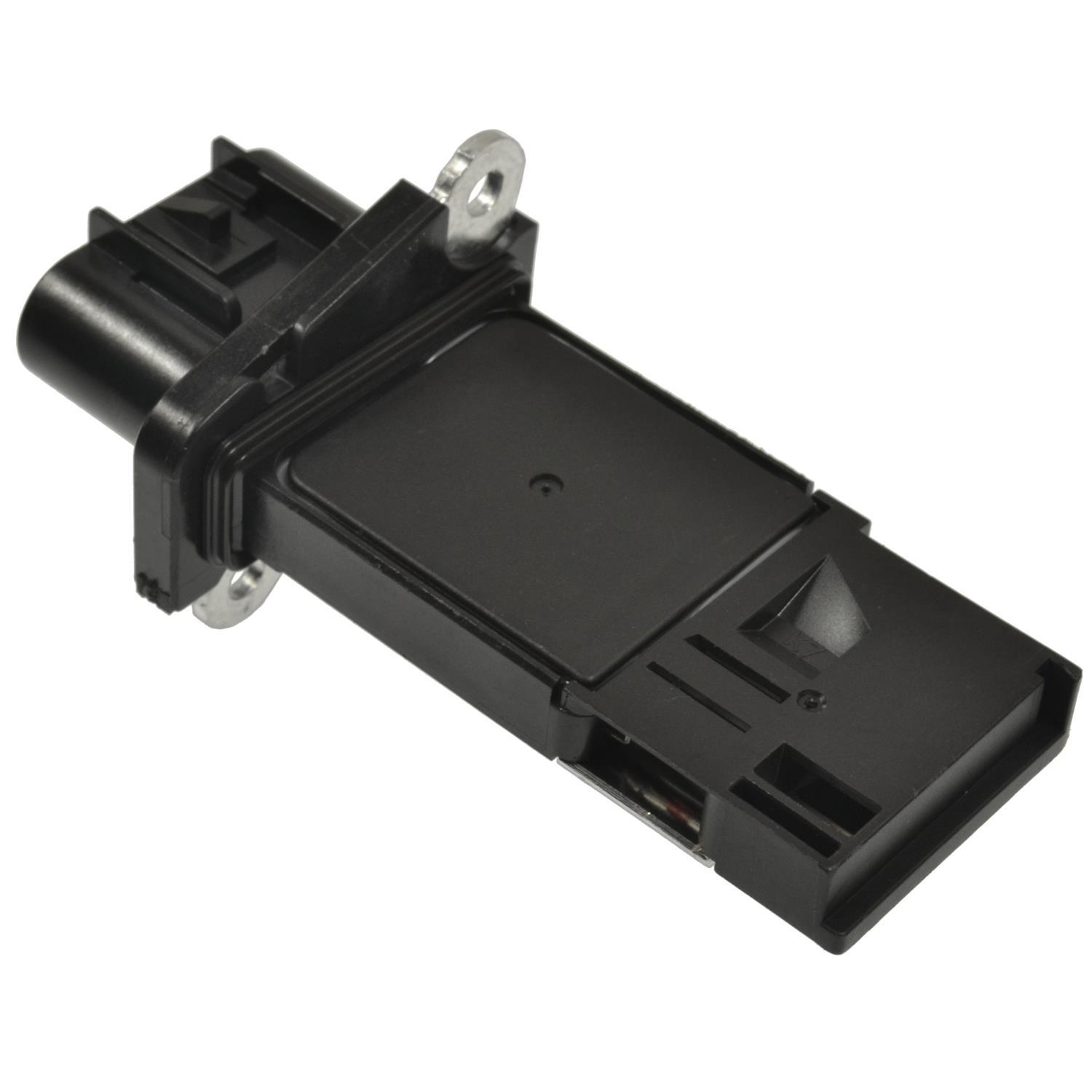 Standard Motor Products MAS0141 - Mass Air Flow Sensor Standard Motor Products MAS0141 Mass Air Flow Sensor product image 1 of 3