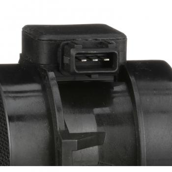 2002 BMW Z3 Mass Air Flow Sensor Standard Motor Products MAS0159 image 2 of 3