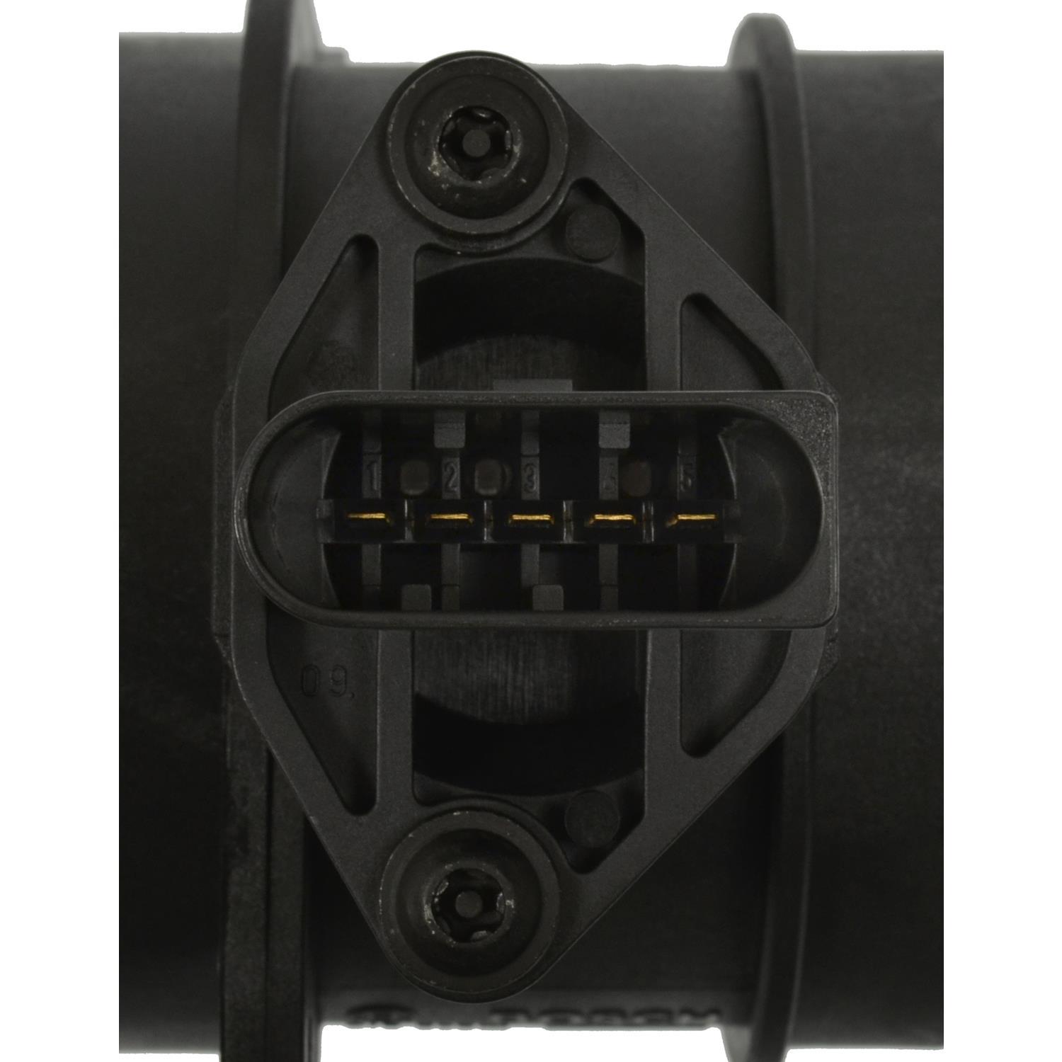 Standard Motor Products MAS0160 Mass Air Flow Sensor product image 3 of 3