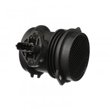 2005 Kia Sedona Mass Air Flow Sensor Standard Motor Products MAS0165 image 3 of 3