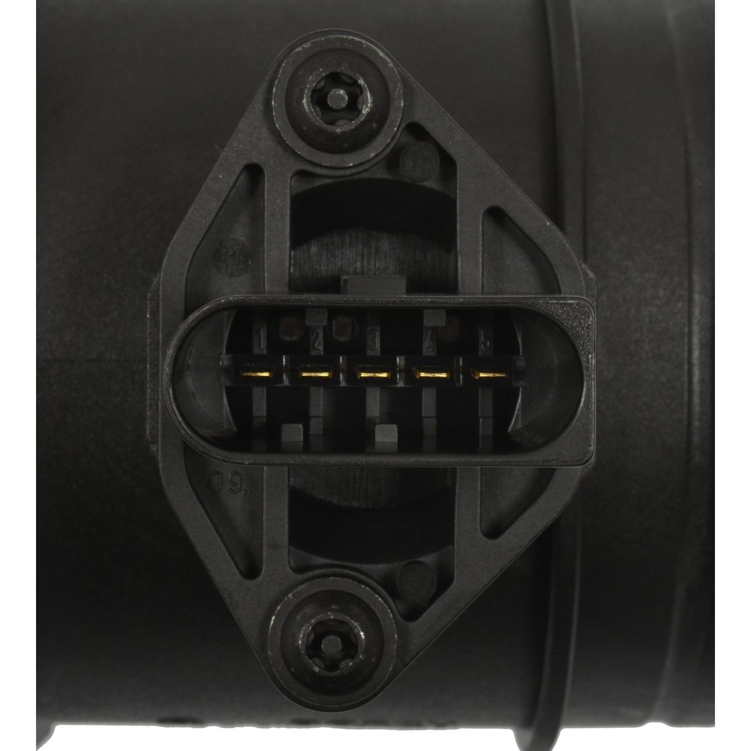 Standard Motor Products MAS0340 - Mass Air Flow Sensor Standard Motor Products MAS0340 Mass Air Flow Sensor product image 3 of 3