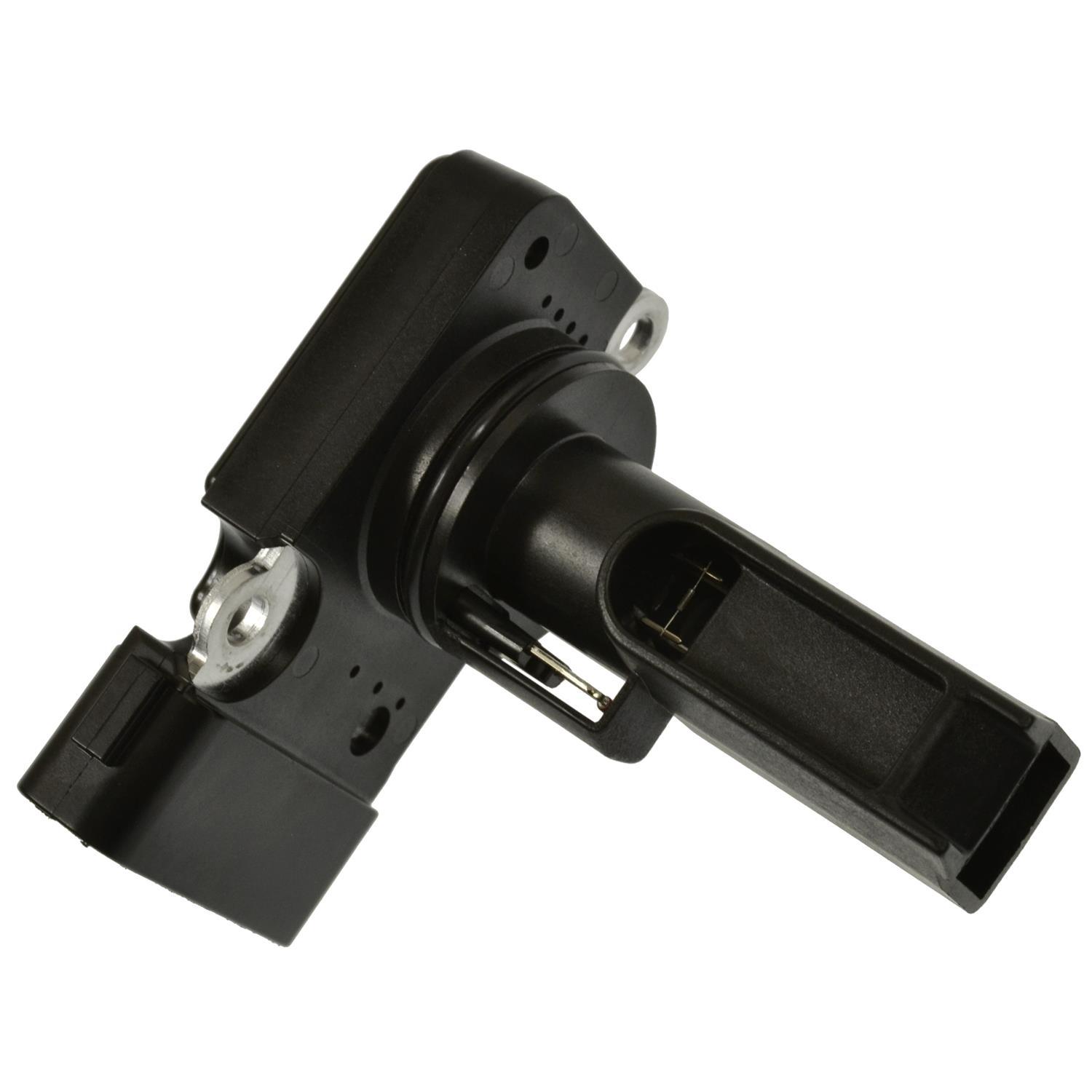 Standard Motor Products MAS0404 - Mass Air Flow Sensor Standard Motor Products MAS0404 Mass Air Flow Sensor product image 1 of 3
