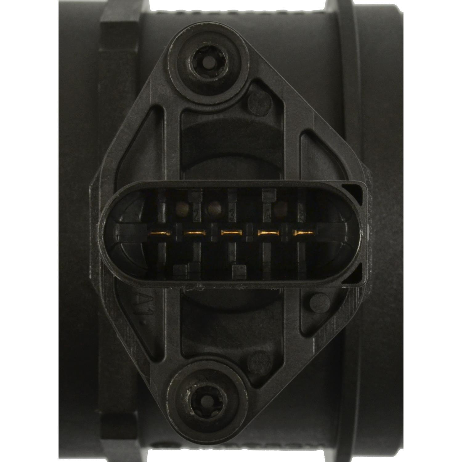 Standard Motor Products MAS0433 - Mass Air Flow Sensor Standard Motor Products MAS0433 Mass Air Flow Sensor product image 3 of 3