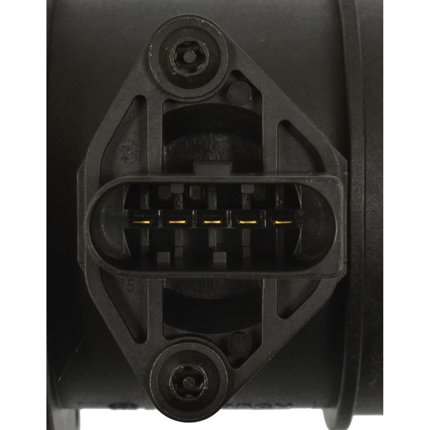 Standard Motor Products MAS0439 - Mass Air Flow Sensor Standard Motor Products MAS0439 Mass Air Flow Sensor product image 3 of 3