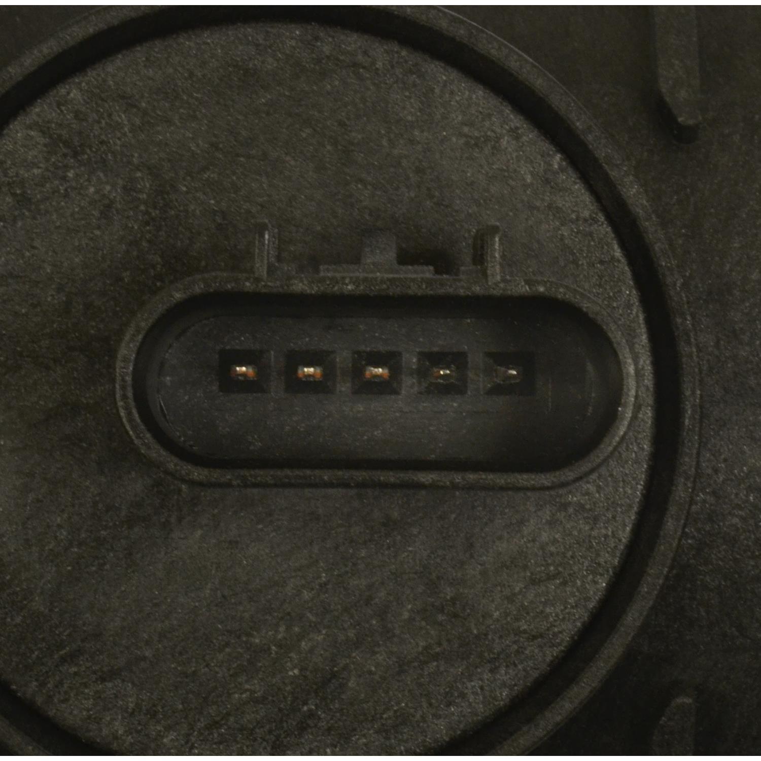 Standard Motor Products MAS0515 - Mass Air Flow Sensor Standard Motor Products MAS0515 Mass Air Flow Sensor product image 3 of 4