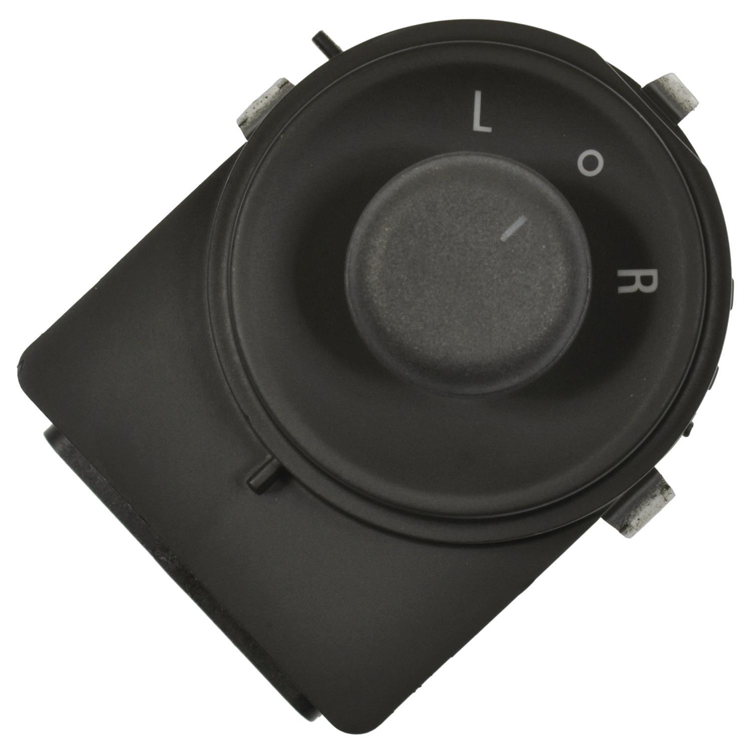 Standard Motor Products MRS117 - Door Window Switch Standard Motor Products MRS117 Door Remote Mirror Switch product image 1 of 3