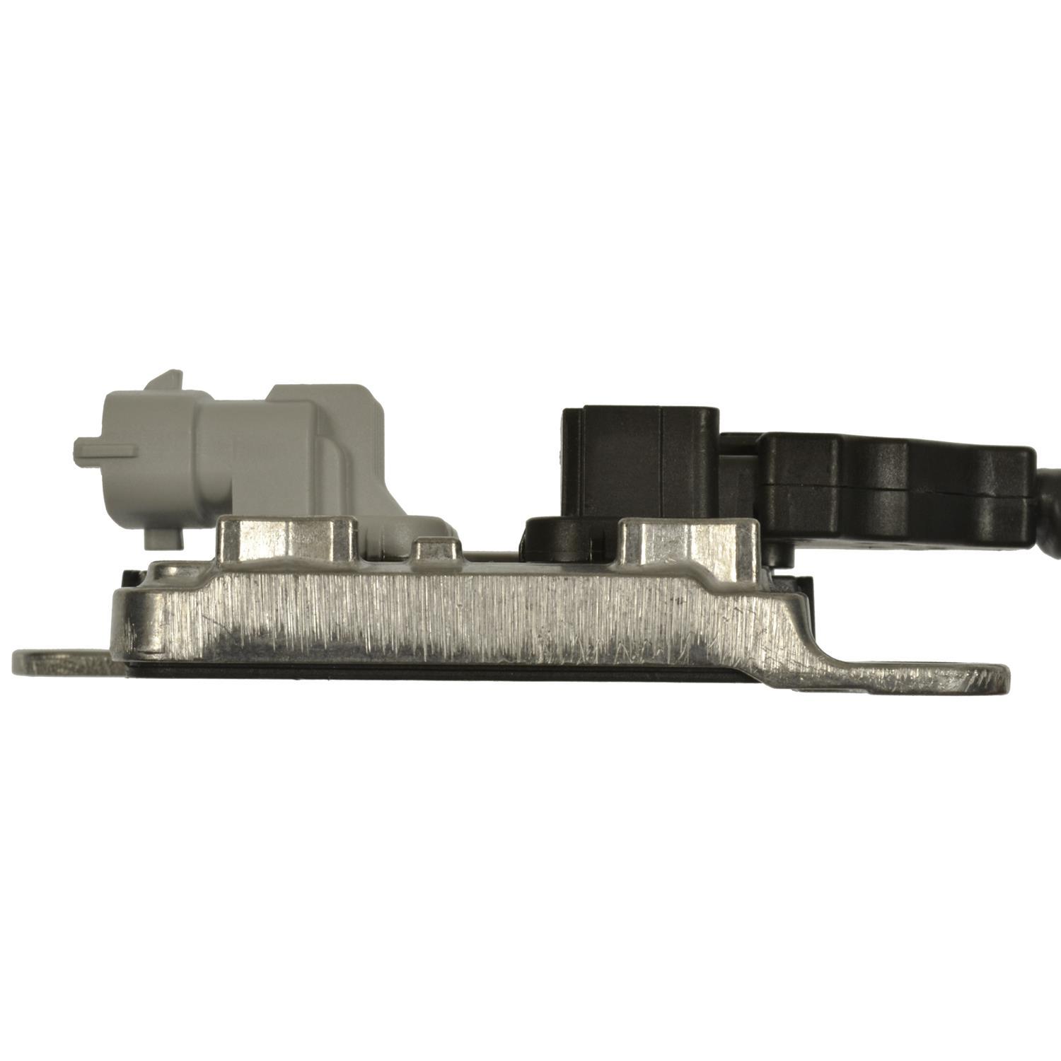 Standard Motor Products NOX012 - NOx (Nitrogen Oxide) Sensor Standard Motor Products NOX012 NOx (Nitrogen Oxide) Sensor product image 2 of 4
