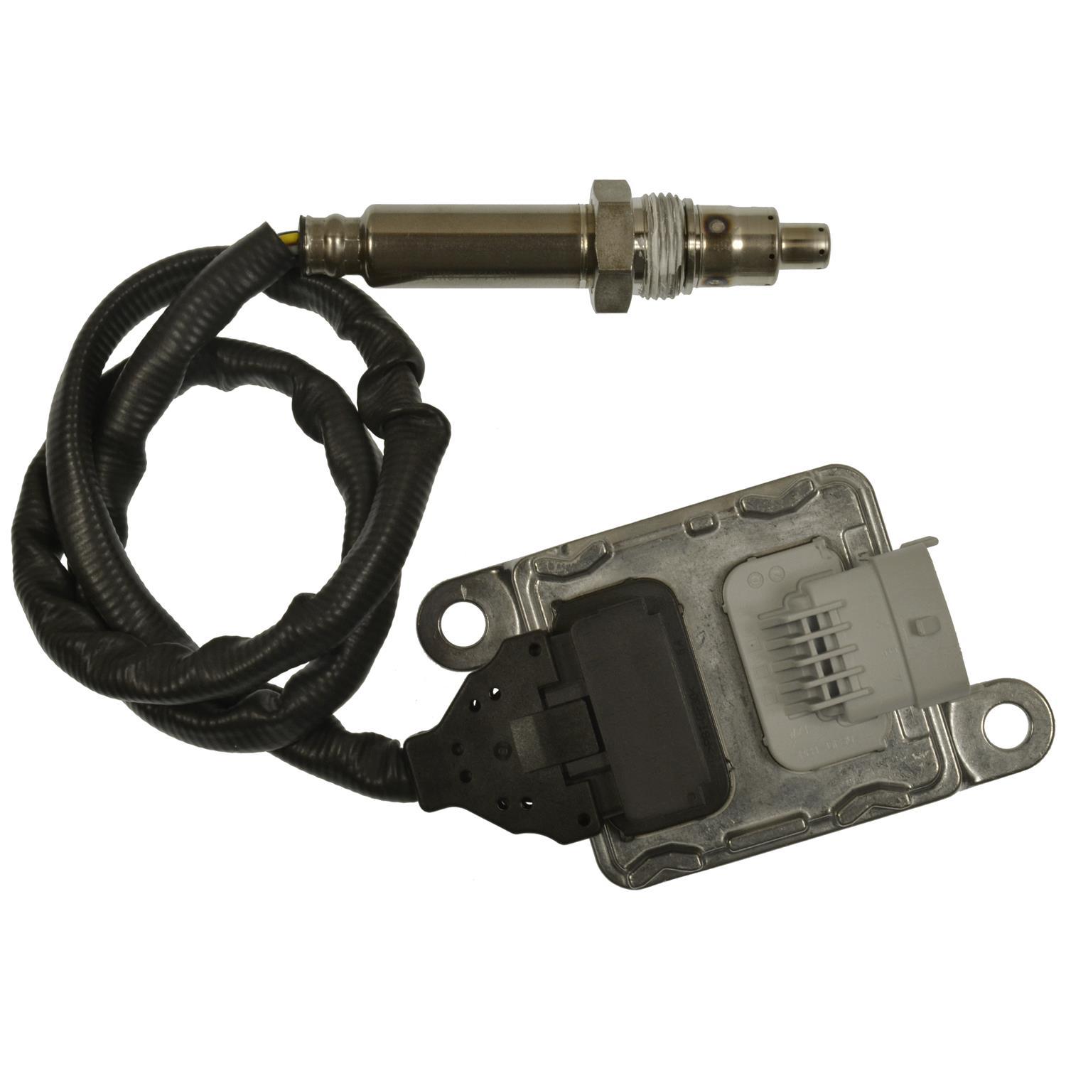 Standard Motor Products NOX012 - NOx (Nitrogen Oxide) Sensor Standard Motor Products NOX012 NOx (Nitrogen Oxide) Sensor product image 3 of 4