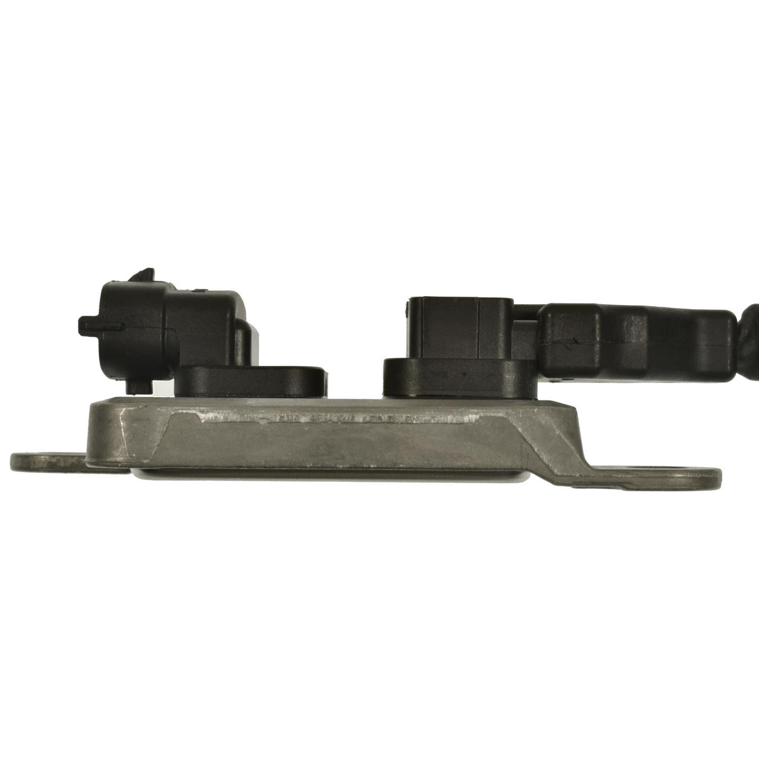 Standard Motor Products NOX013 - NOx (Nitrogen Oxide) Sensor Standard Motor Products NOX013 NOx (Nitrogen Oxide) Sensor product image 2 of 4