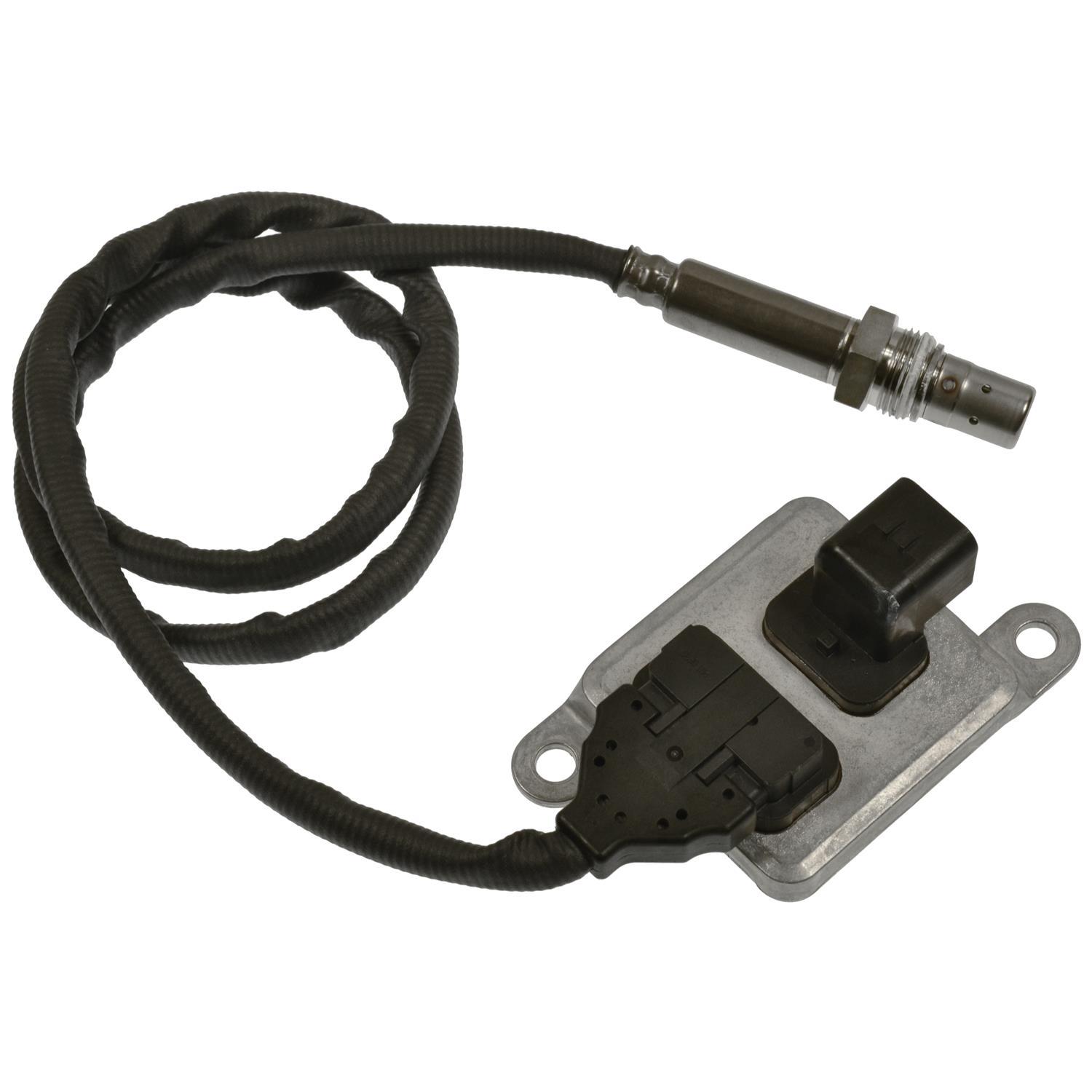 Standard Motor Products NOX021 - NOx (Nitrogen Oxide) Sensor Standard Motor Products NOX021 NOx (Nitrogen Oxide) Sensor product image 2 of 4