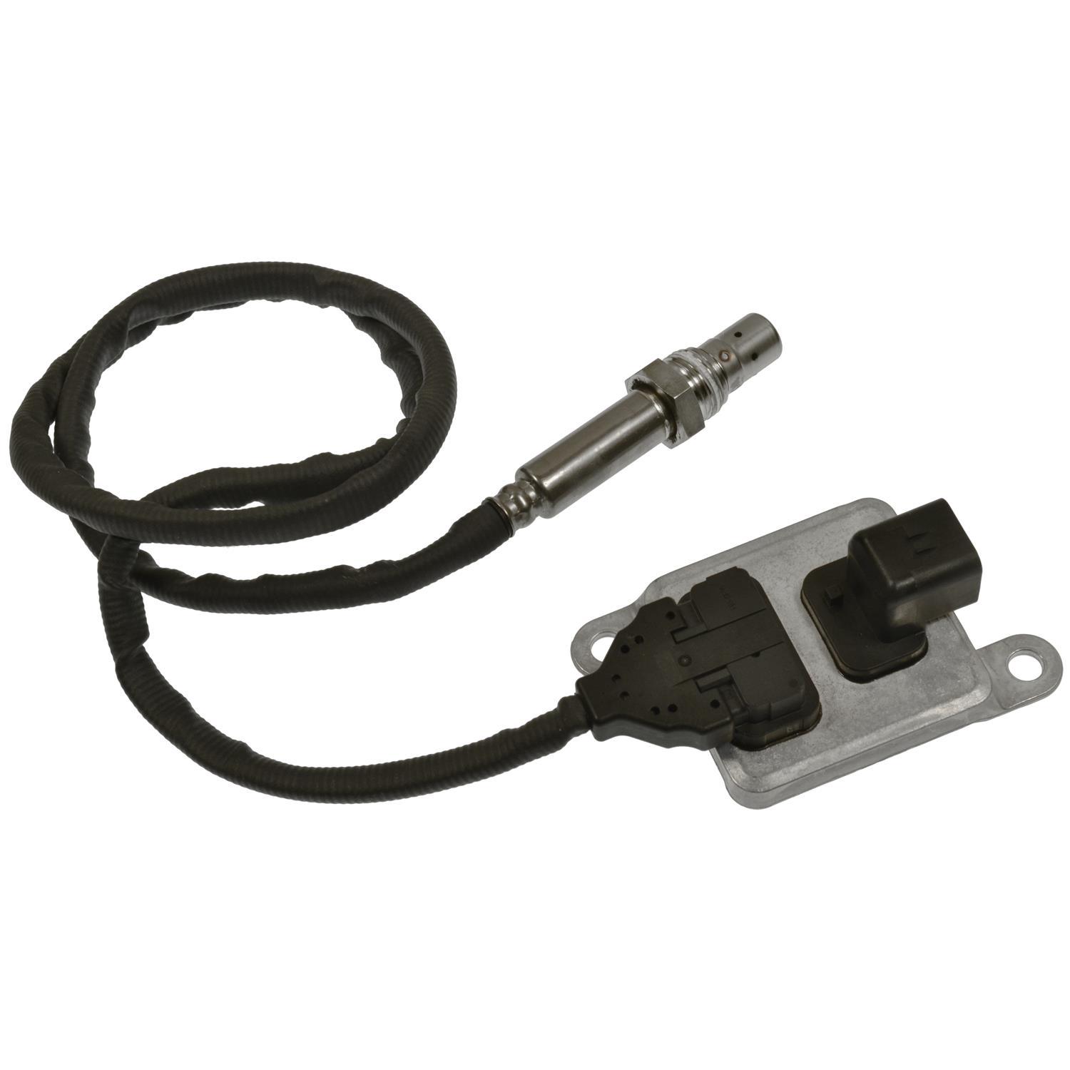 Standard Motor Products NOX022 - NOx (Nitrogen Oxide) Sensor Standard Motor Products NOX022 NOx (Nitrogen Oxide) Sensor product image 2 of 4