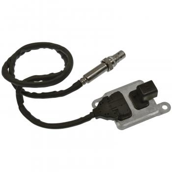 2016 GMC Savana 4500 NOx (Nitrogen Oxide) Sensor Upstream Standard Motor Products NOX022 image 2 of 4