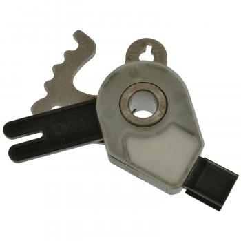 2013 Ford Fusion Neutral Safety Switch Standard Motor Products NS705 image 2 of 3