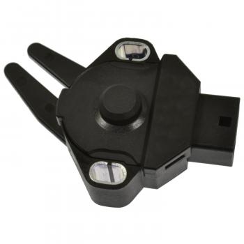 2015 Kia Soul Clutch Starter Safety Switch Standard Motor Products NS731 image 2 of 3